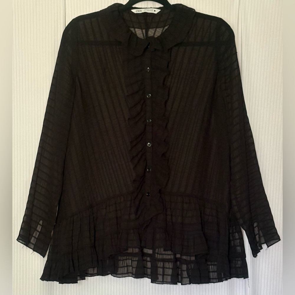 Zara Ruffled Textured Weave Long Sleeve Button Down Blouse Black Medium - Picture 2 of 15